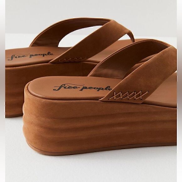 Free People Platform Thong Sandals - Picture 2 of 7
